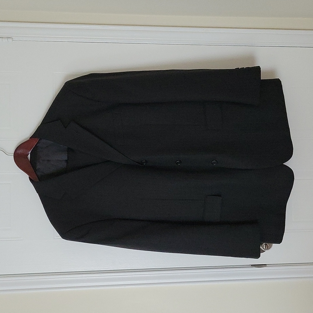 Distinction Men's Wool-blend Black Pinstripe Suit Set- Size 44R